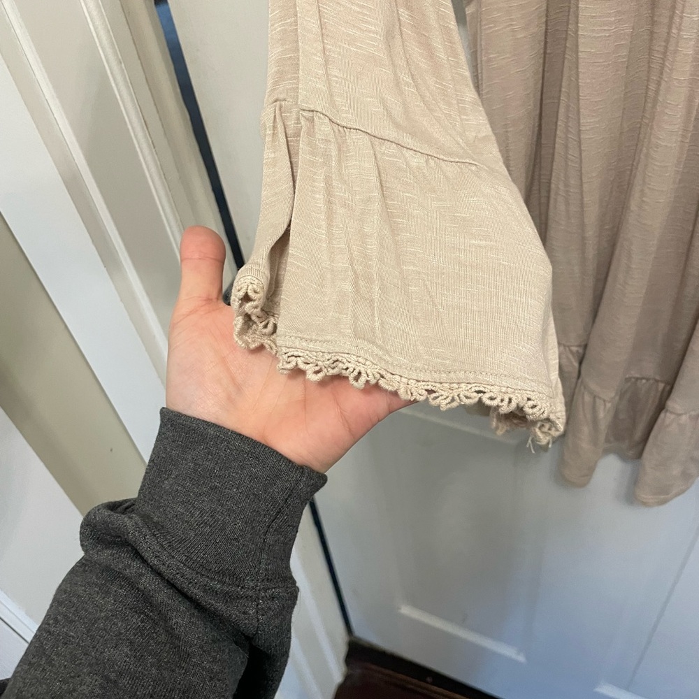 Off shoulder blouse - Picture 3 of 4